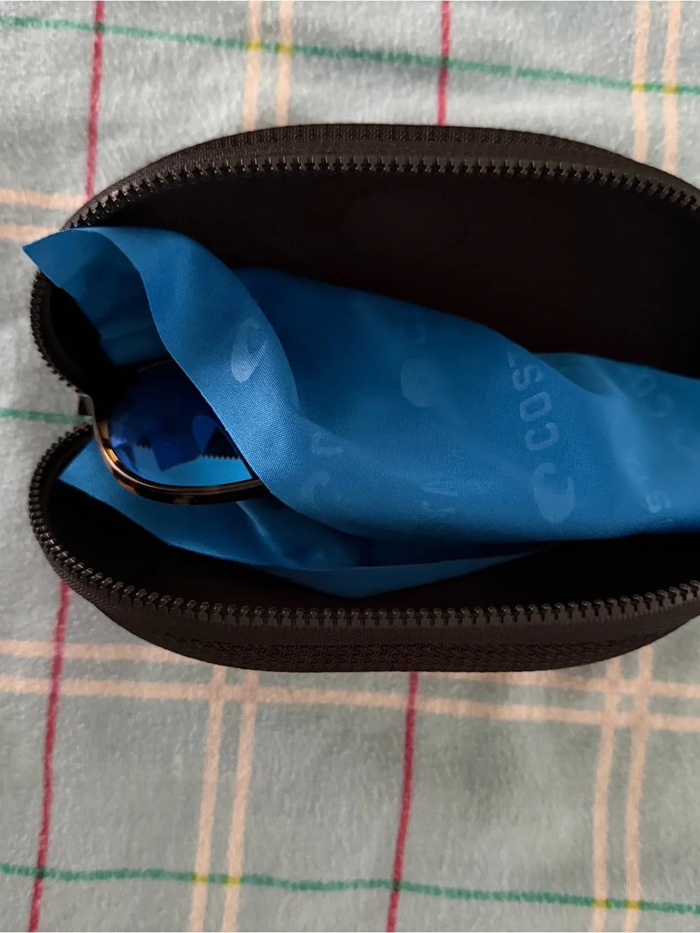 Costa Black Neoprene Sunglasses Pouch with Blue Logo “Catherine” style
